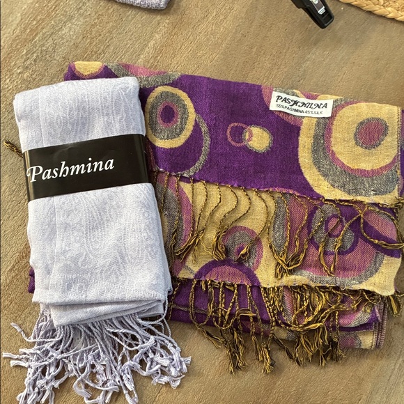 Pashmina Light purple Scarf NWT  & purple circle print Scarf - Picture 1 of 6